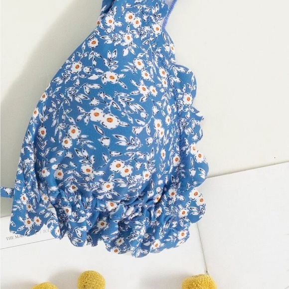 Floral print ruffle trim bikini top - Picture 3 of 4